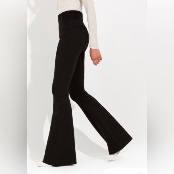 Kit and Ace “Stockholm” Flared Black Pants, size 6 - Picture 1 of 5
